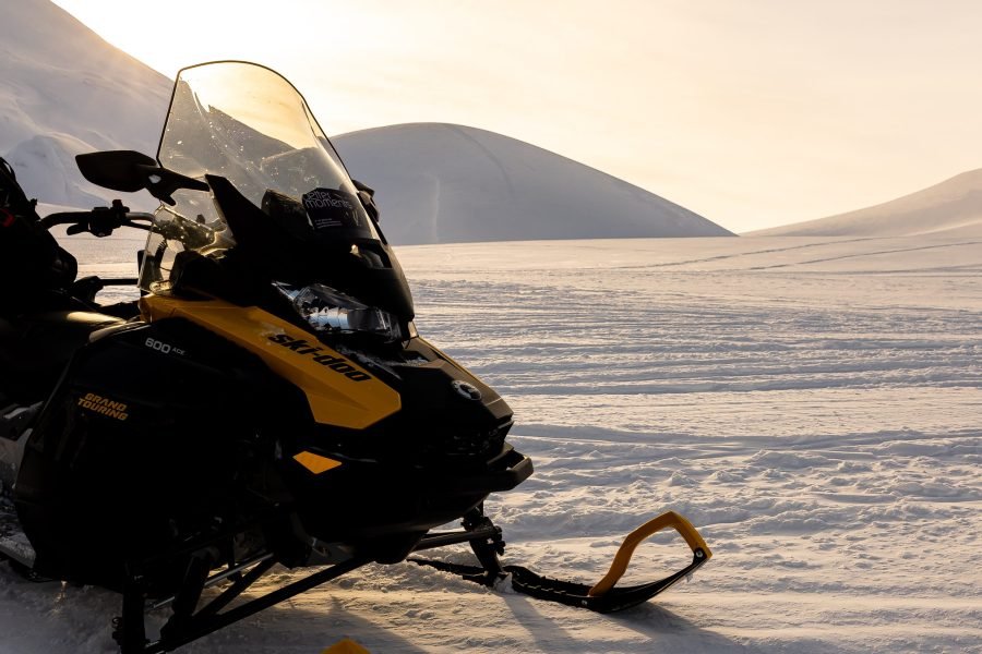 SVALBARD: THE WINTER ADVENTURE